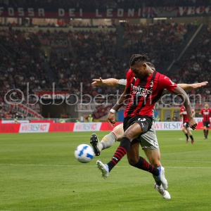 day33 ac Milan vs Genoa cfc