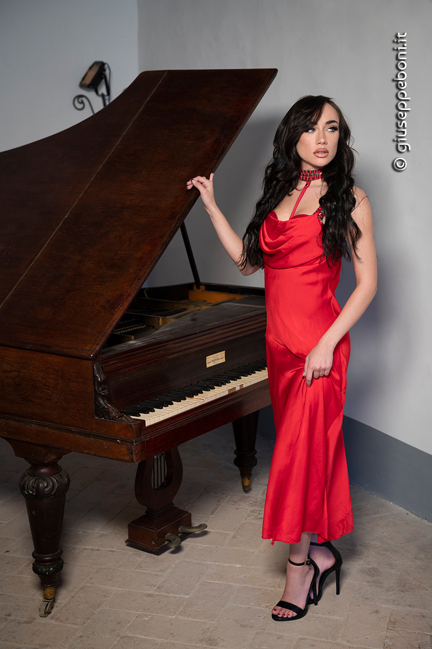 Giulia Biagioli "@the piano"