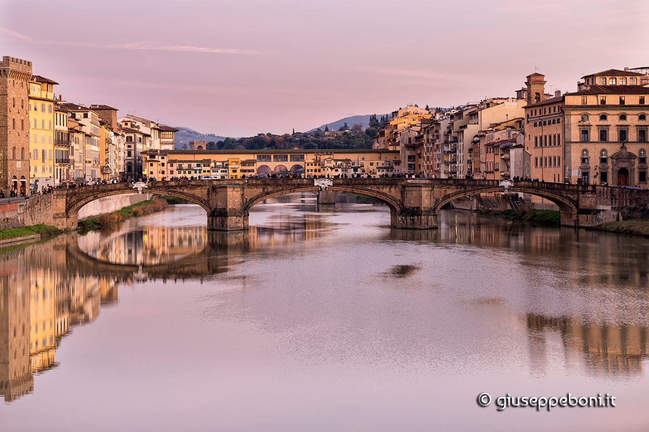 Firenze: Ponte Vecchio dopo il tramonto