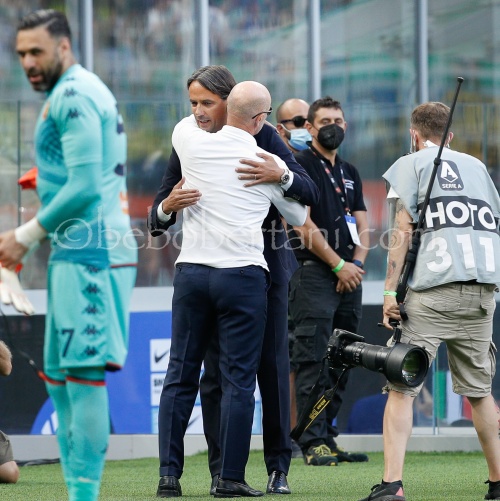 Simone Inzaghi (fc Inter manager) and Davide Ballardini (Genoa manager)