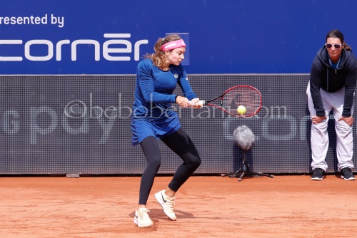 WTA Lugano QuarterFinal Ferro F. vs Voegele S.