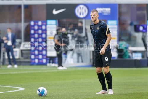 Edin Dzeko (fc Inter striker)